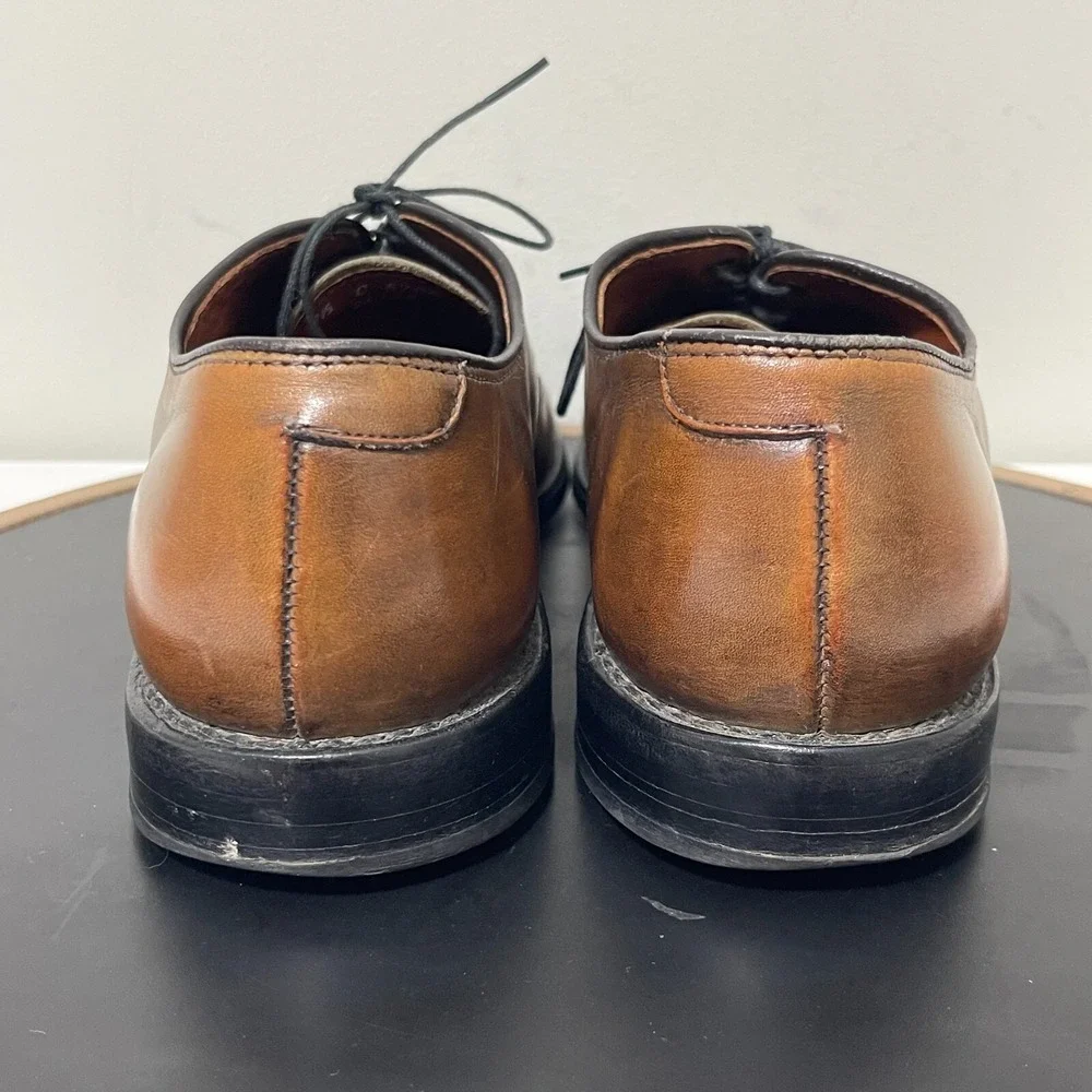 Allen Edmonds Fifth Avenue Men 9.5 C Oxford Cap Toe Brown Leather Quiet Luxury